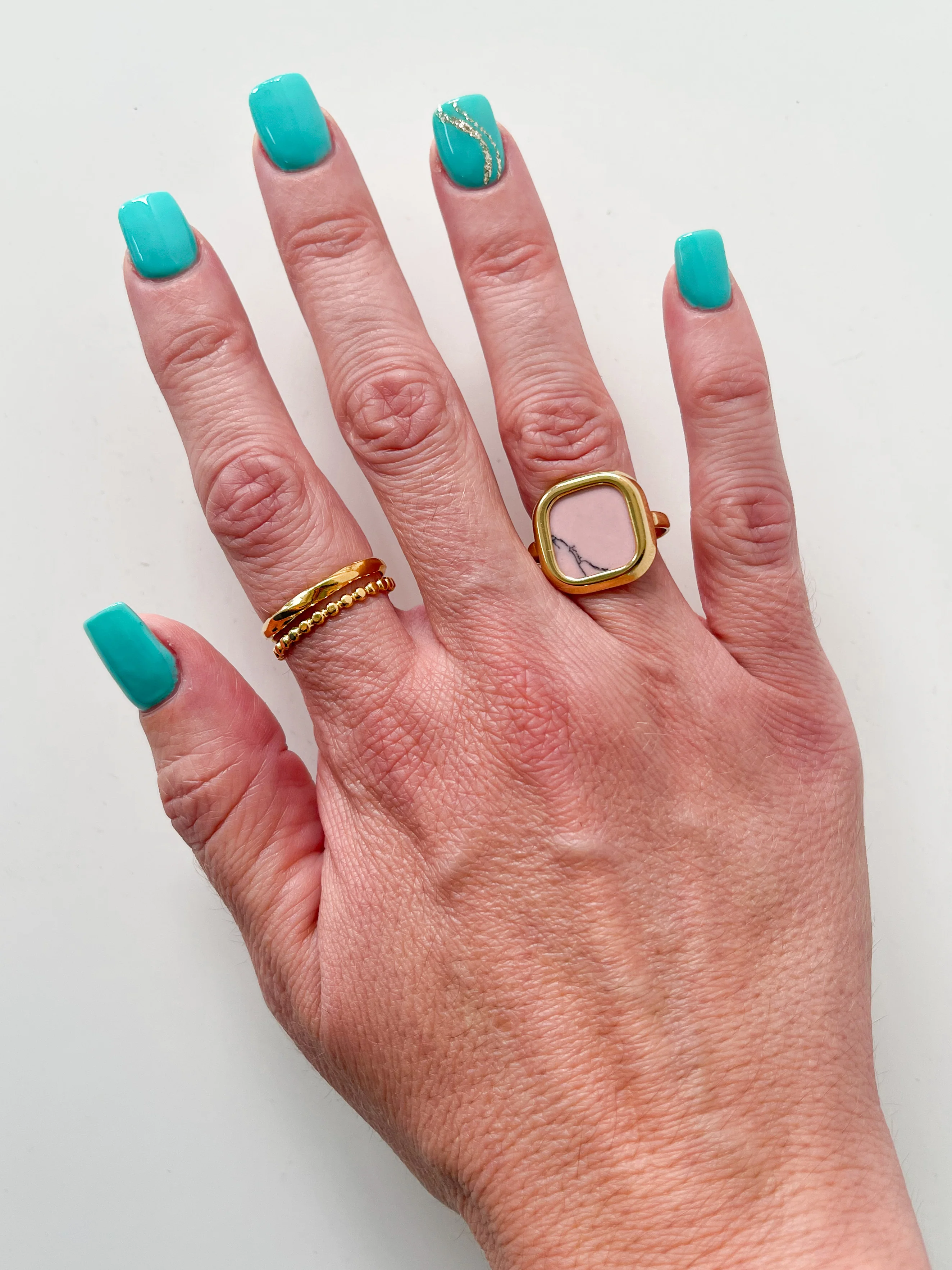 Anillo cuadrado rosa - Image 3