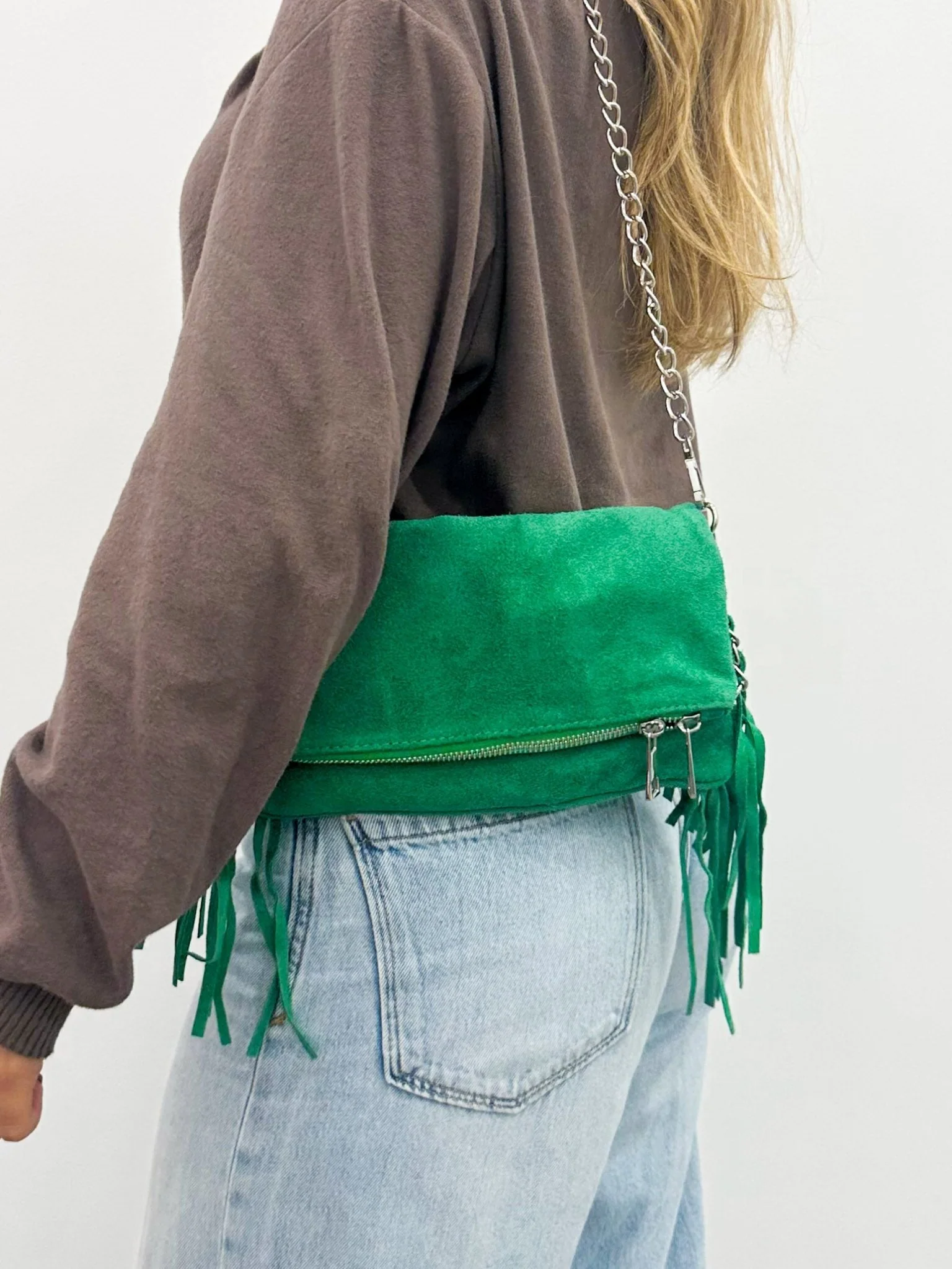 Bolso ante cadenas flecos verde - Image 3