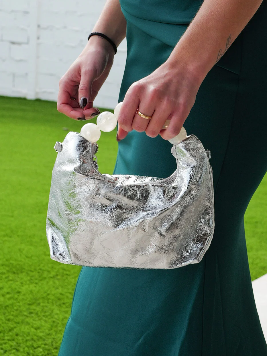 Clutch asa metalizado plateado - Image 10