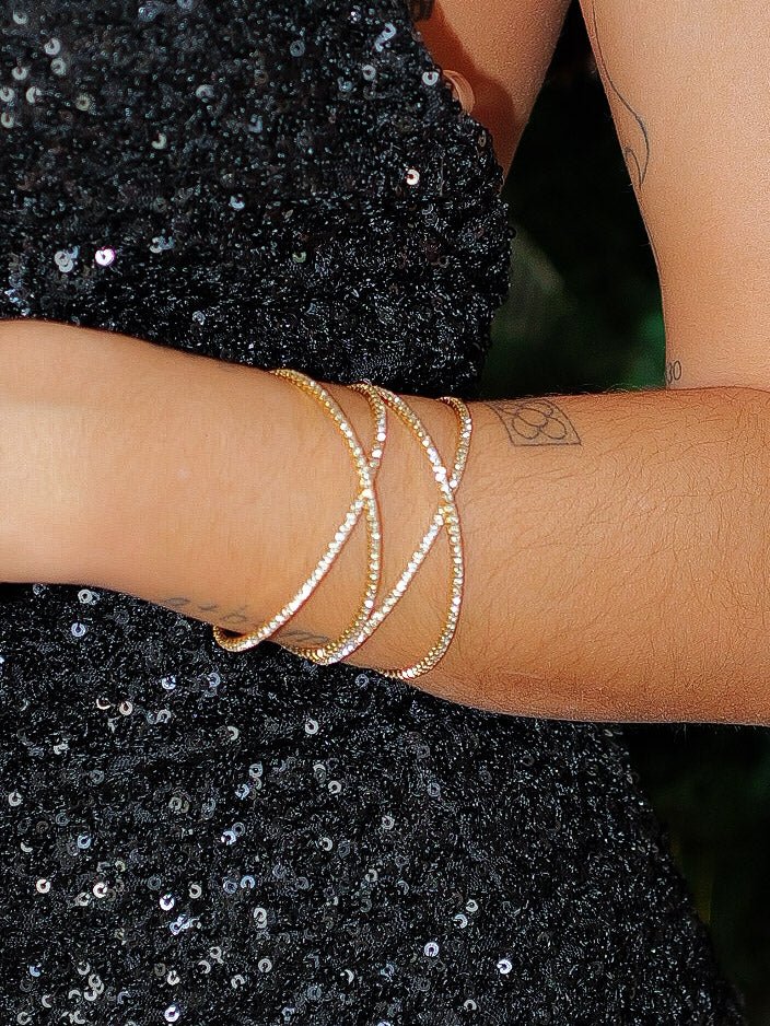 Brazalete cruzado brillos dorado - Image 2