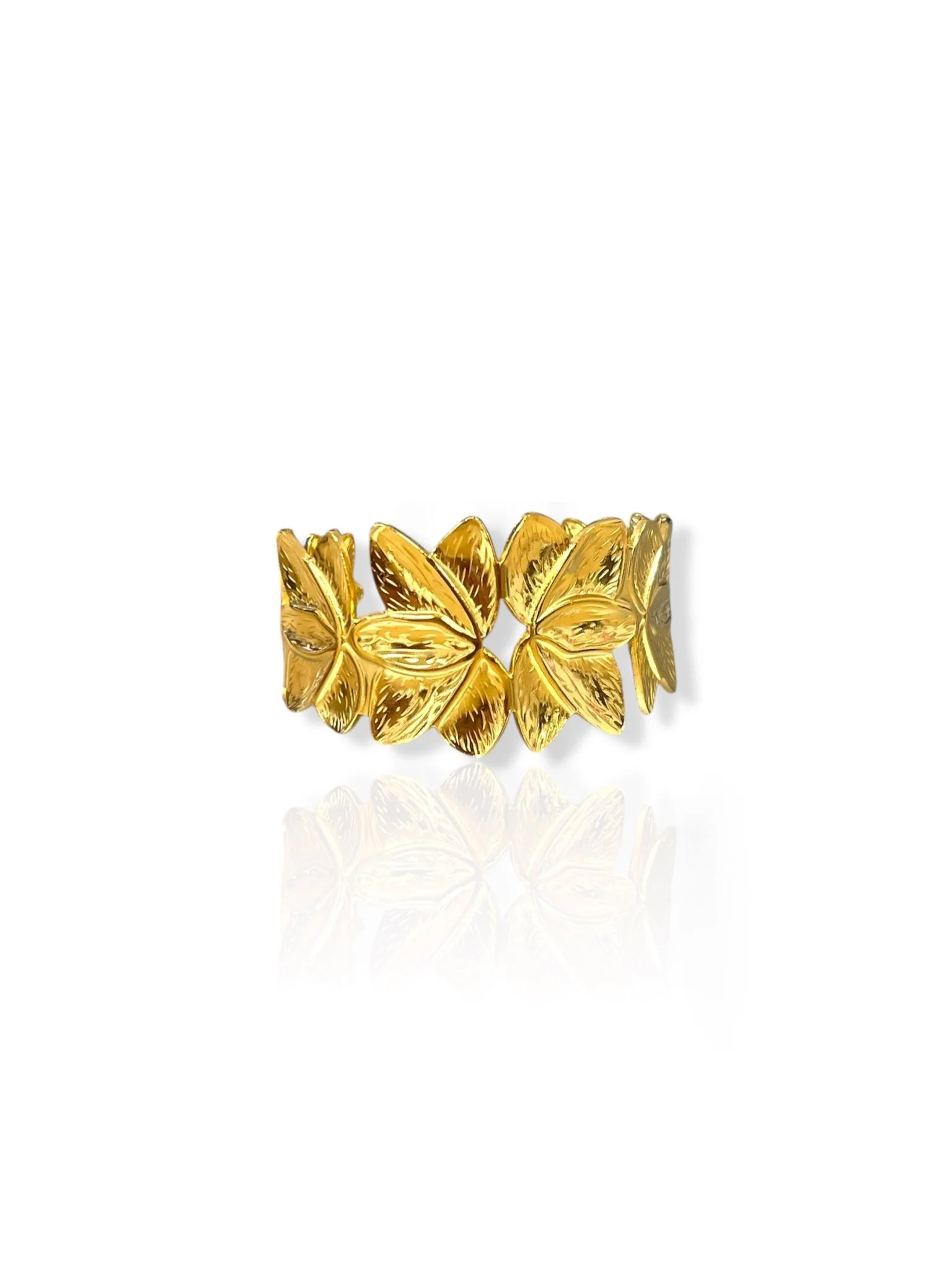 Brazalete efecto flor dorado