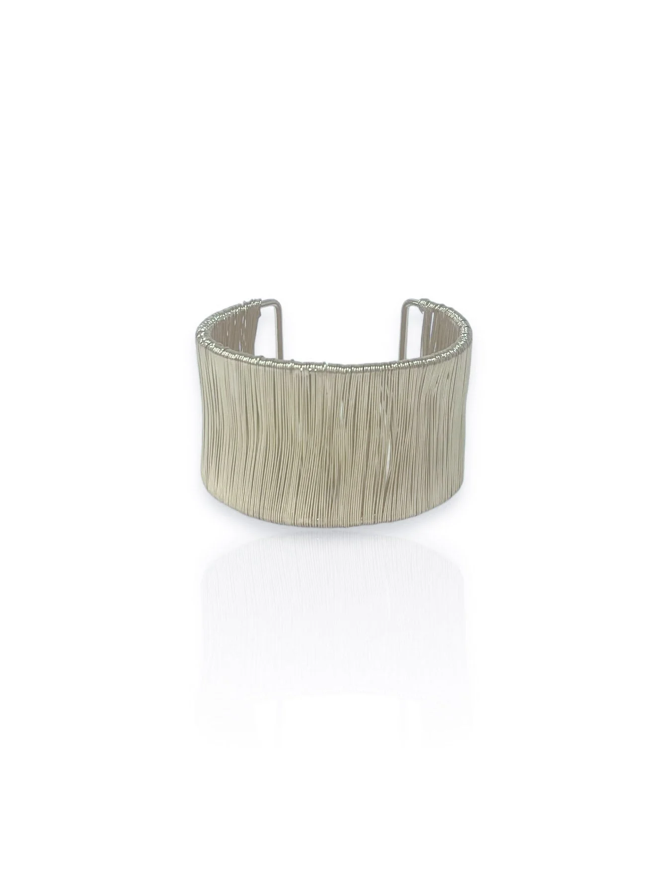 Brazalete hilos plateado