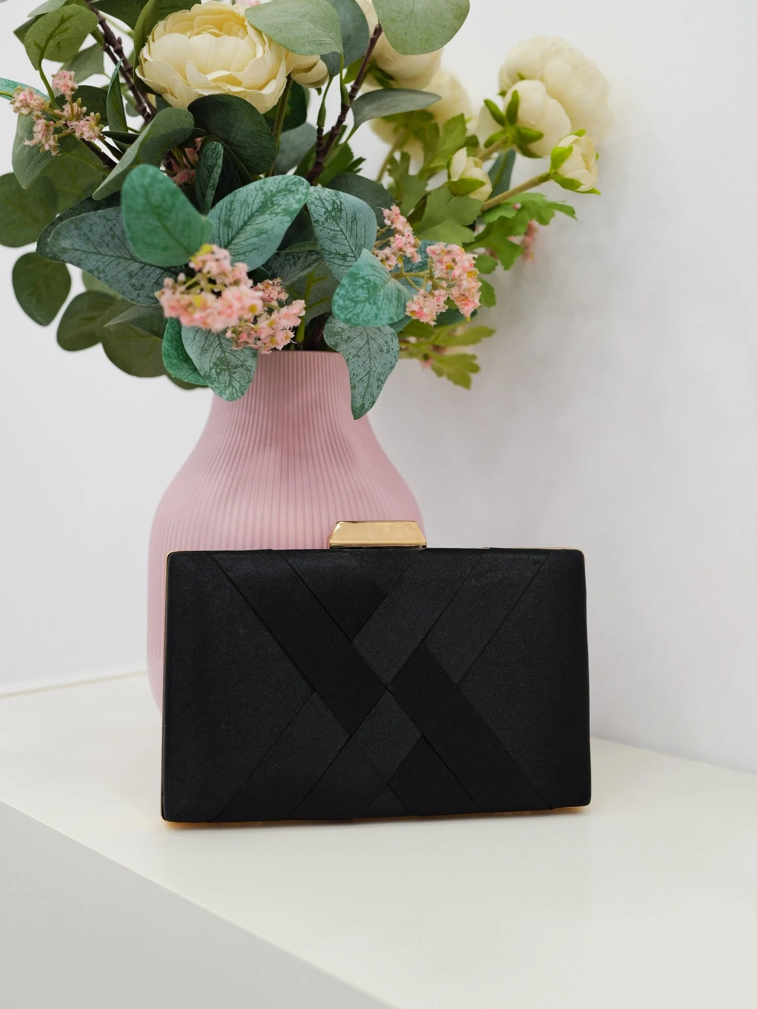 Clutch satinado negro - Image 4