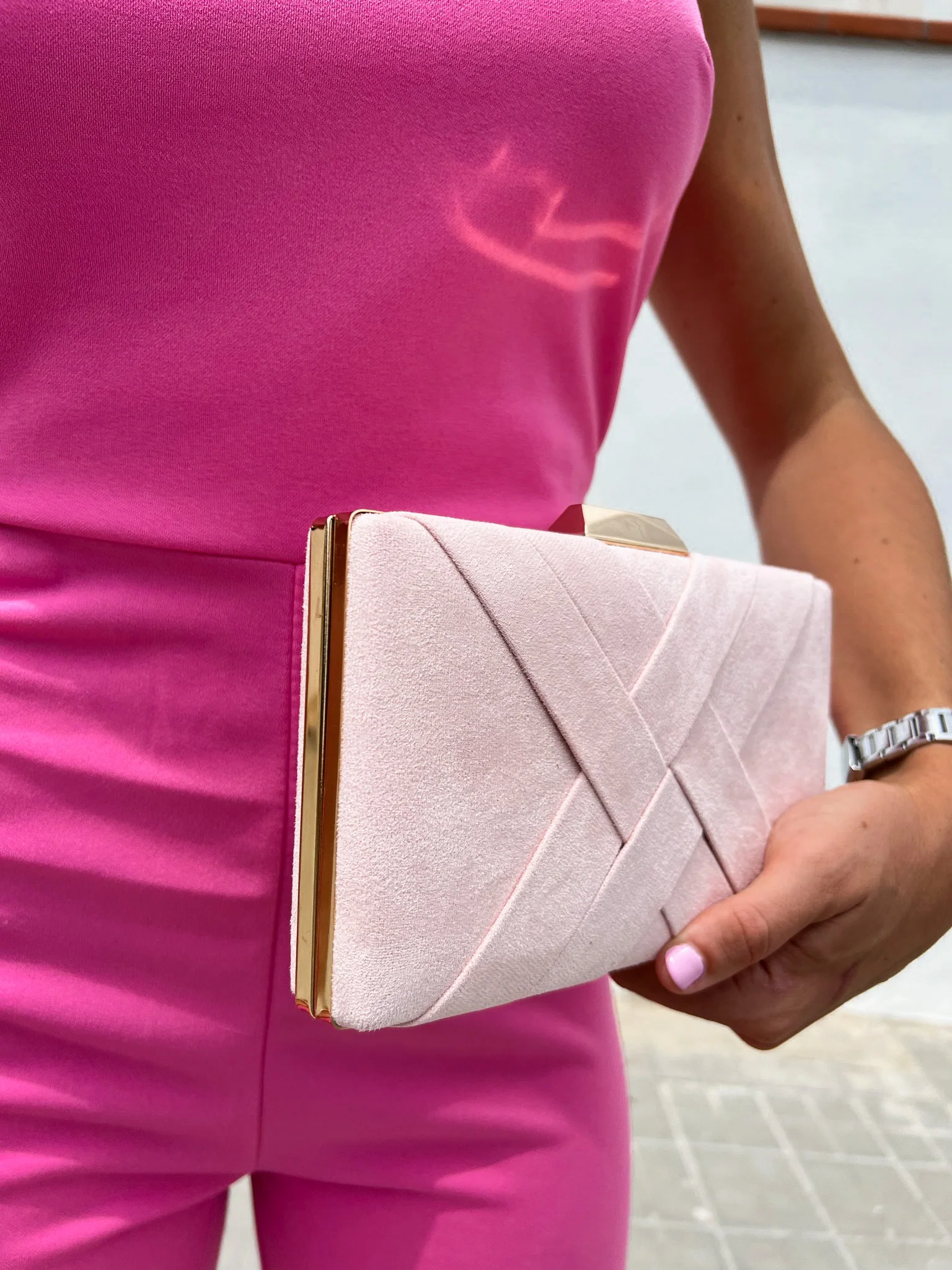 Clutch trenzado rosa - Image 4
