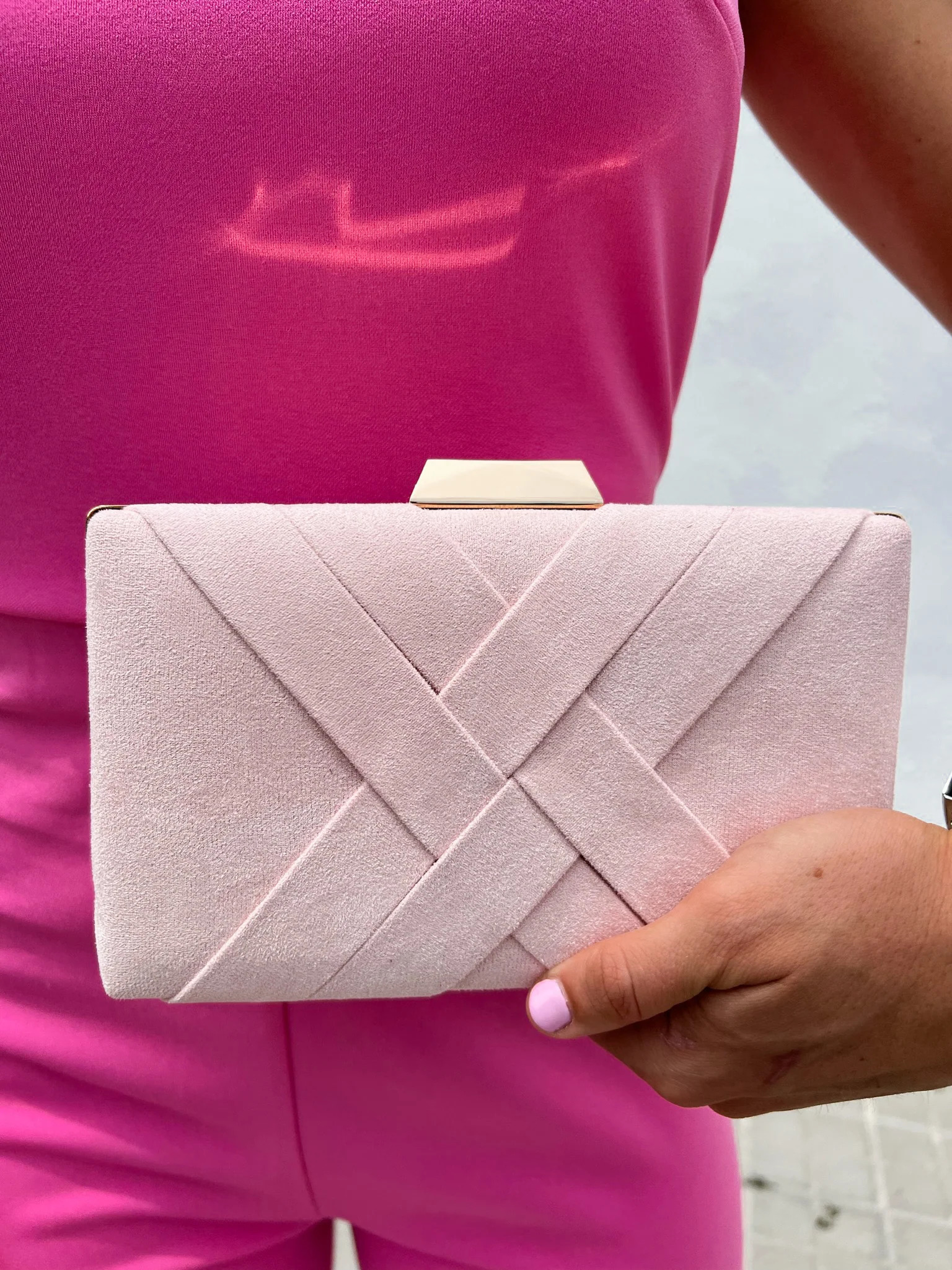 Clutch trenzado rosa - Image 5