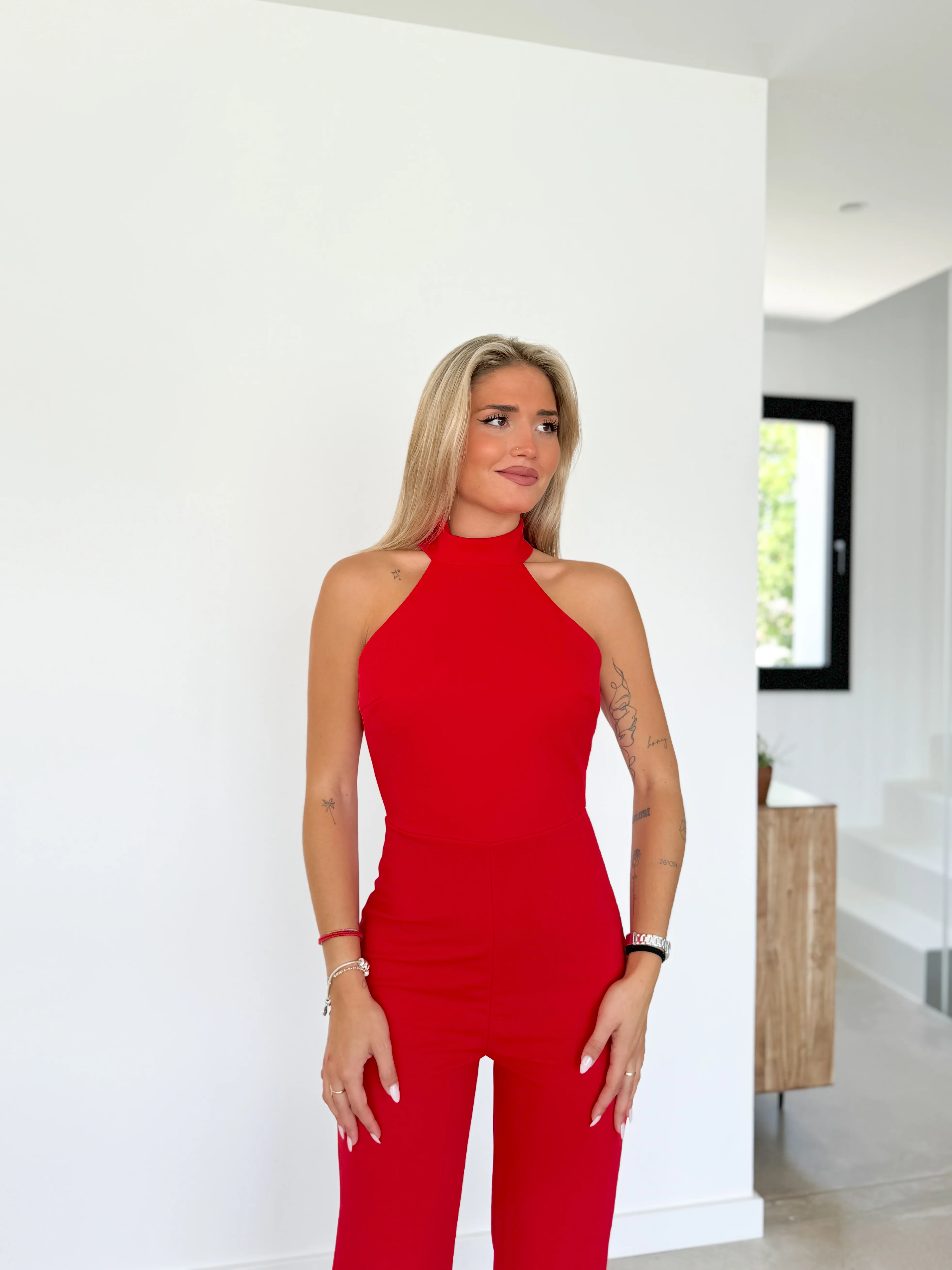 Mono halter crepe rojo - Image 4