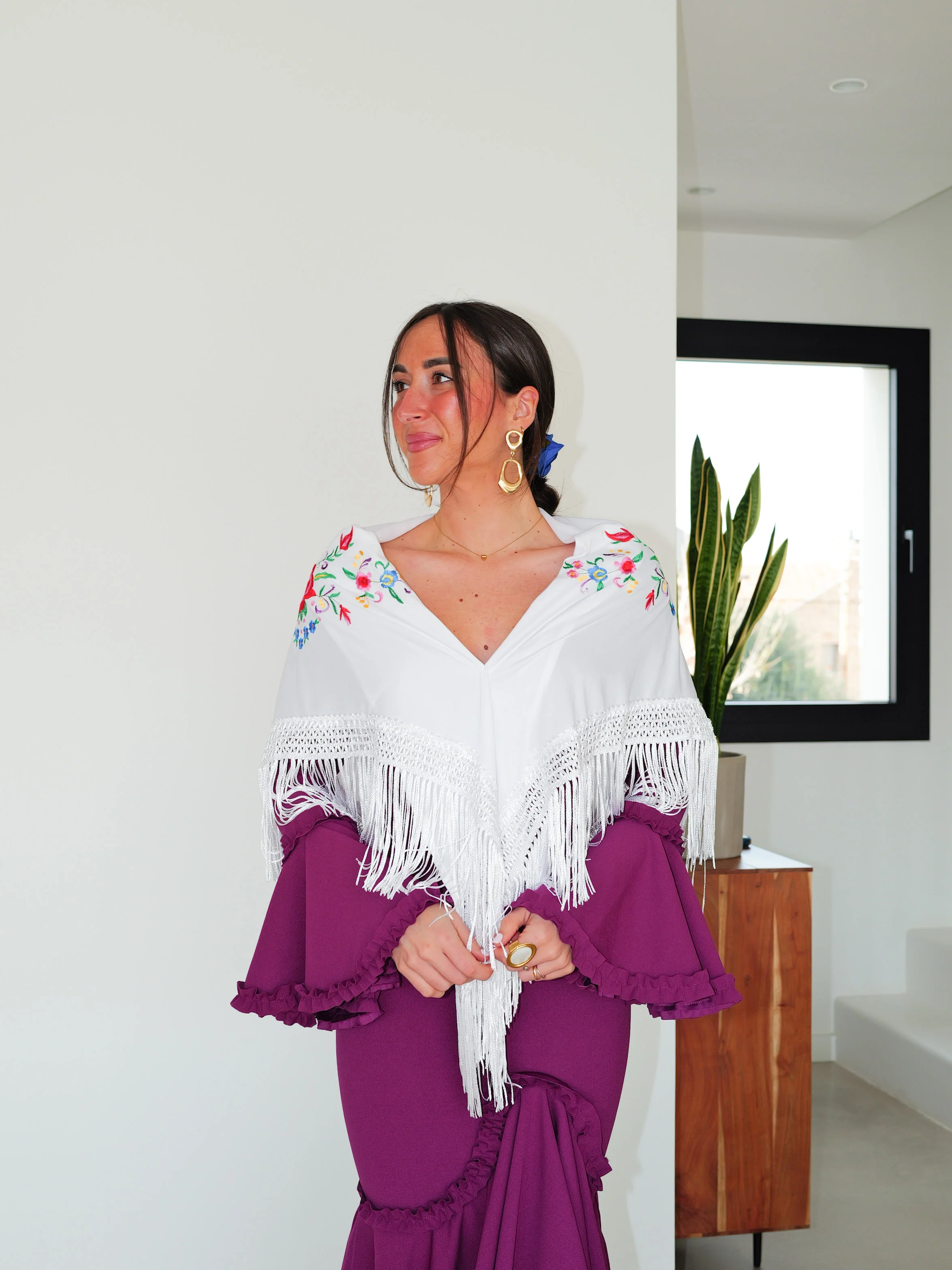 Mantón flamenca bordado flores blanco - Image 2
