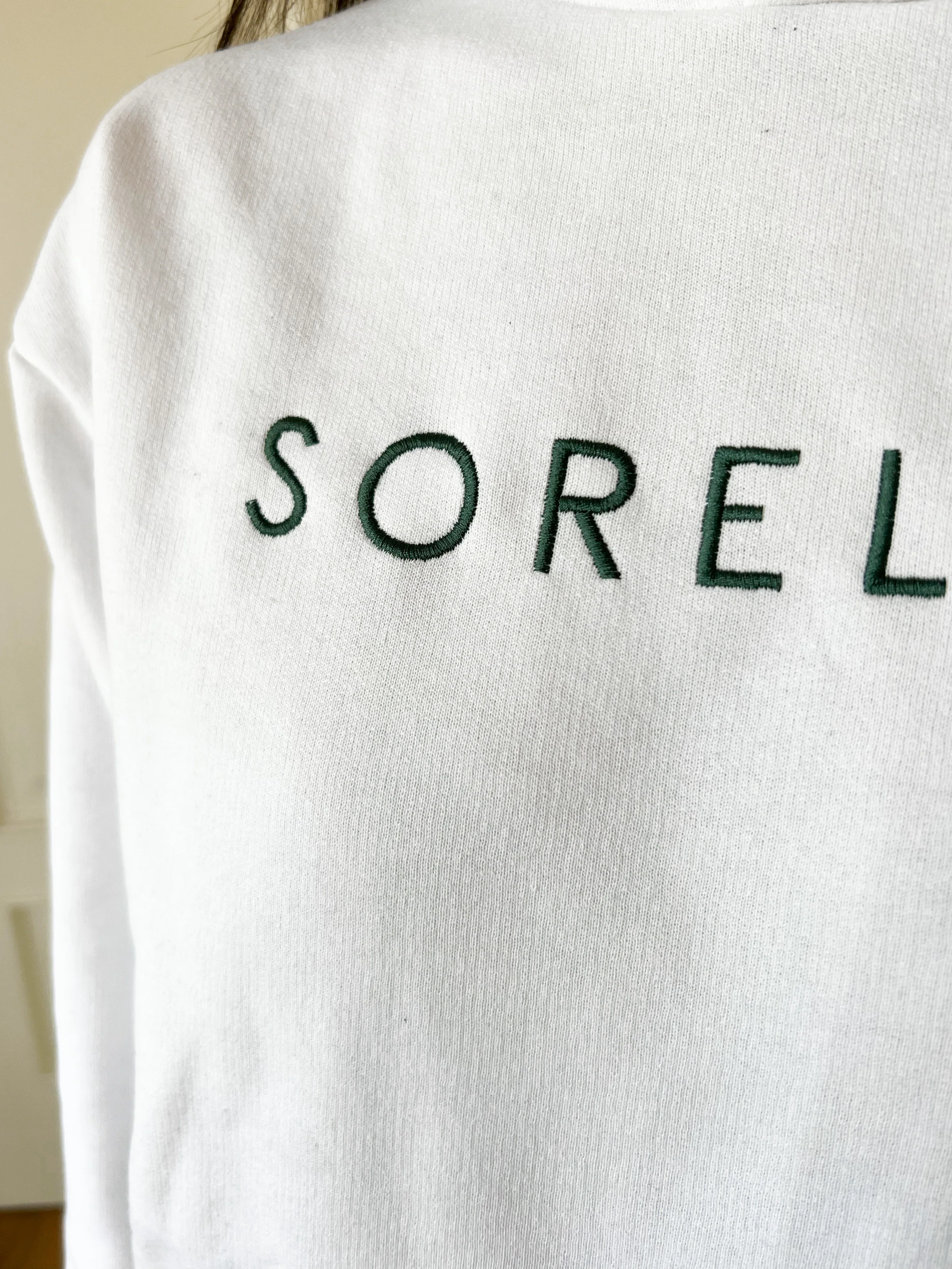 Sudadera Sorellas capucha blanca - Image 4