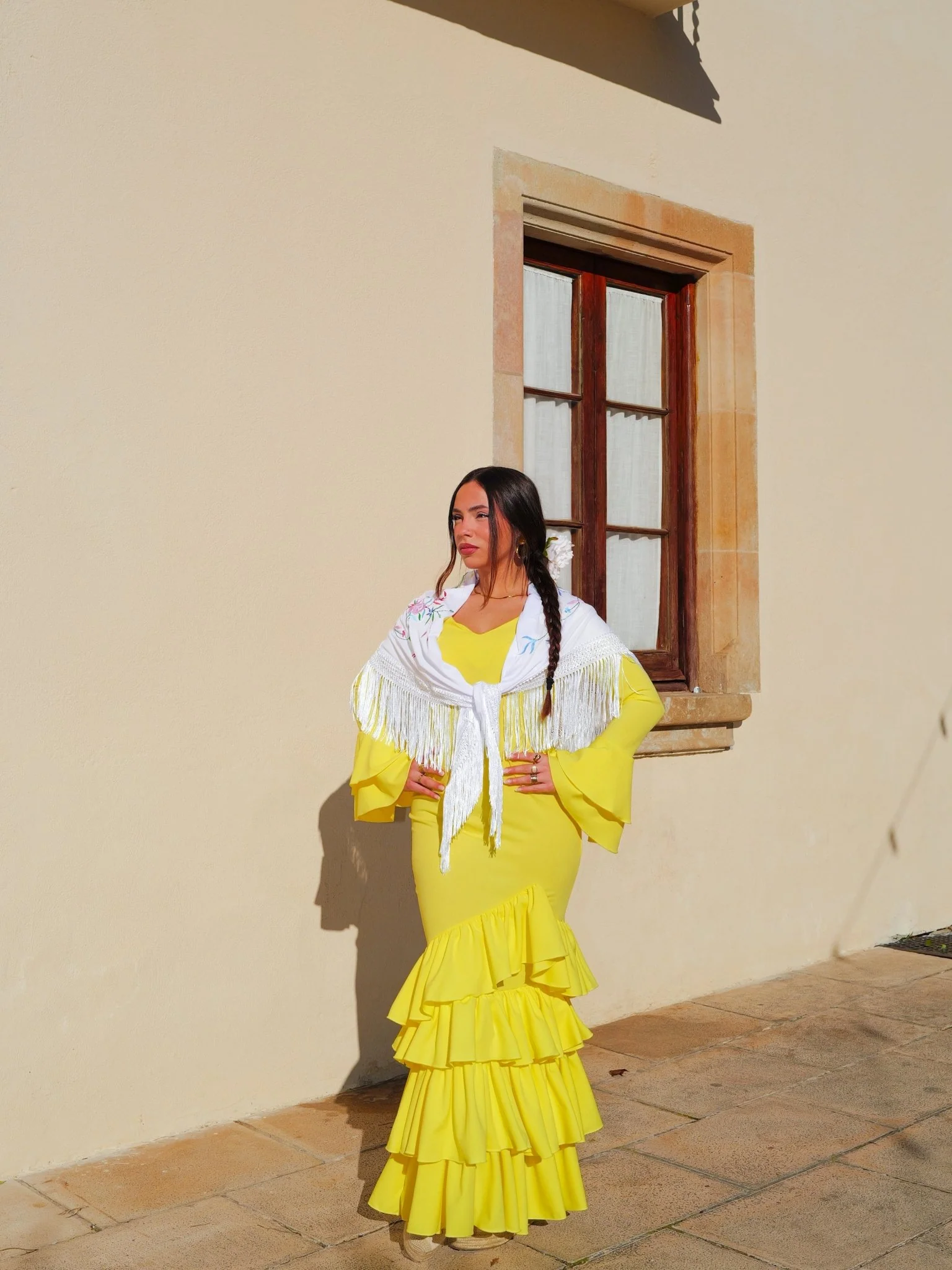 Traje flamenca asimetrico volantes amarillo - Image 2