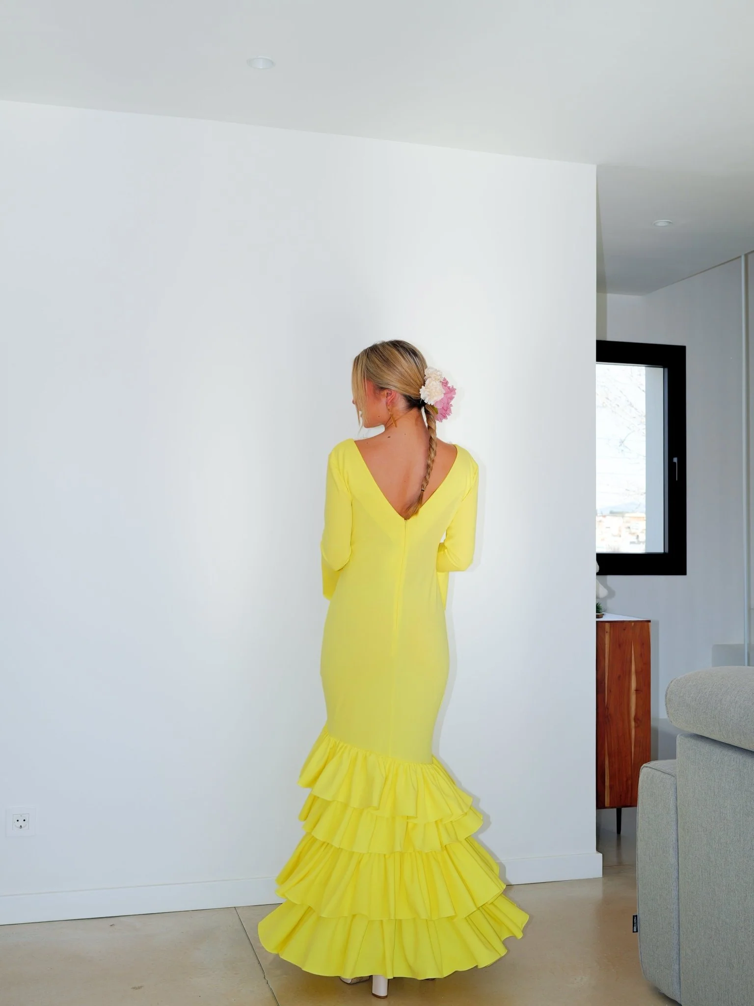 Traje flamenca asimetrico volantes amarillo - Image 9