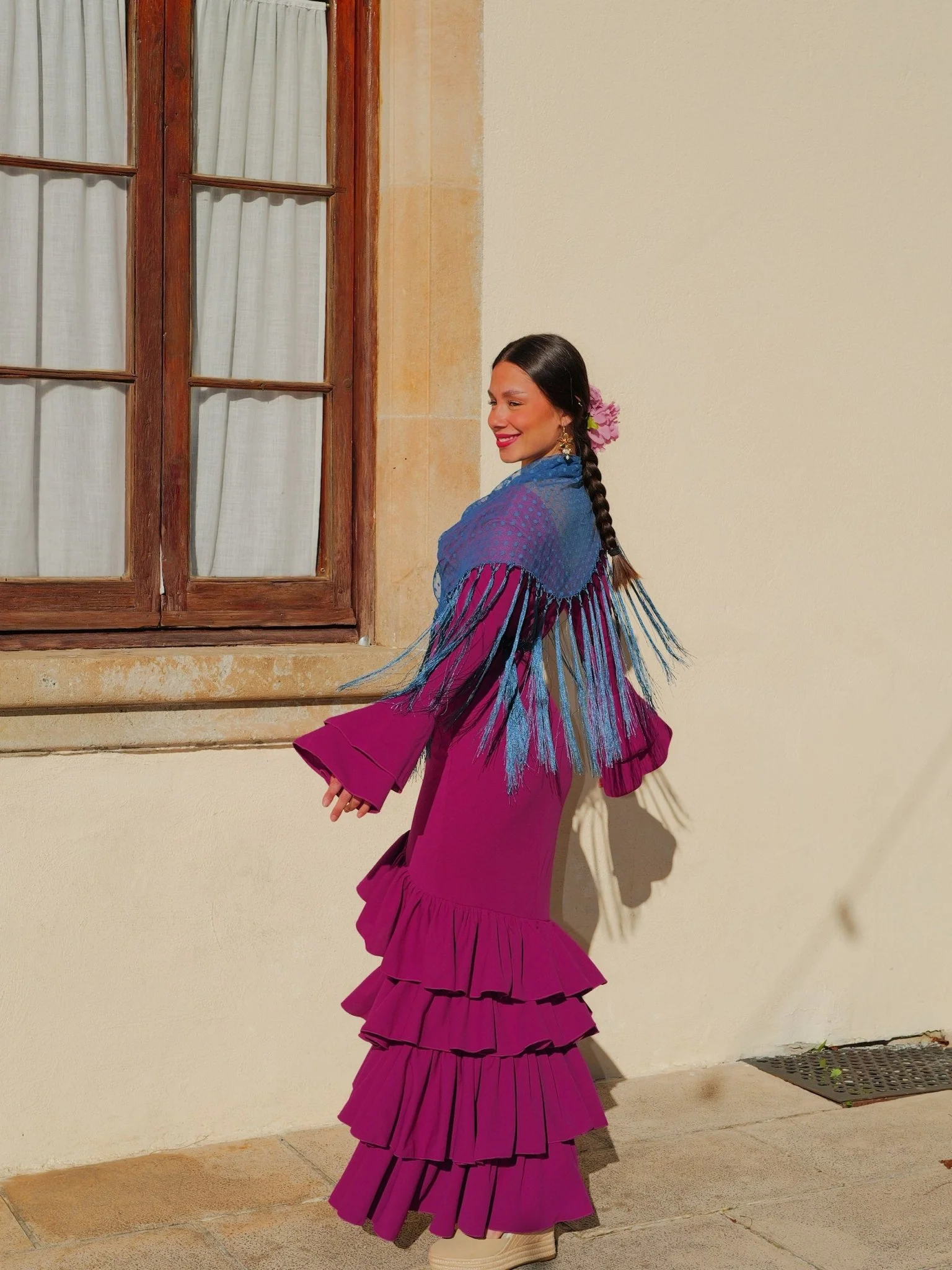 Traje flamenca asimetrico volantes cereza - Image 2