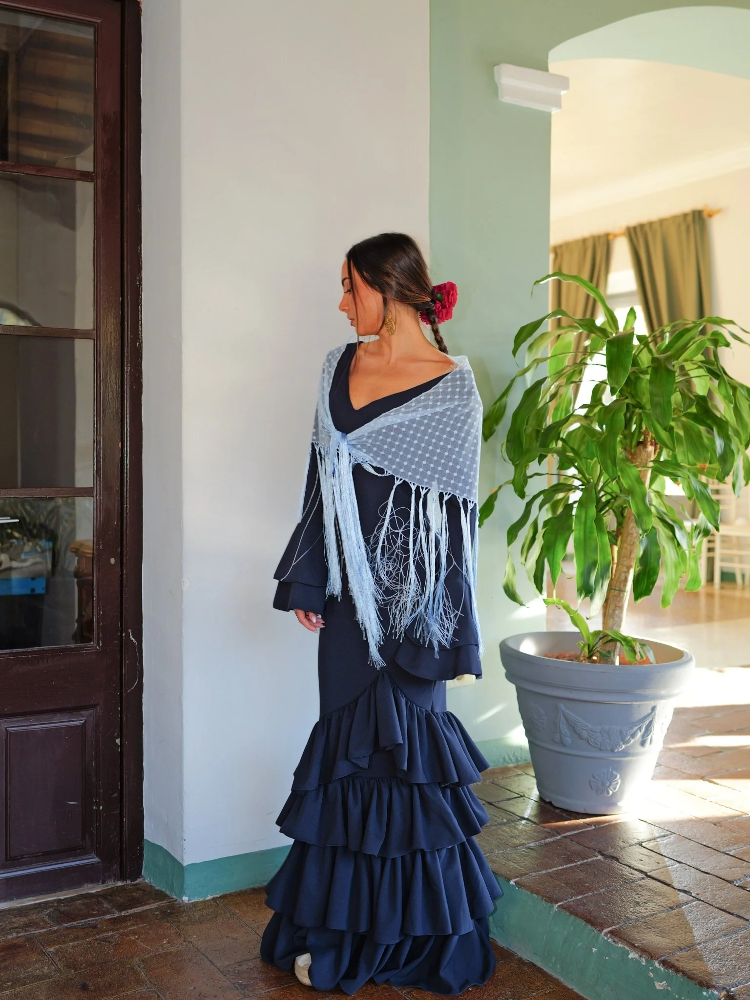 Traje flamenca asimetrico volantes marino - Image 3