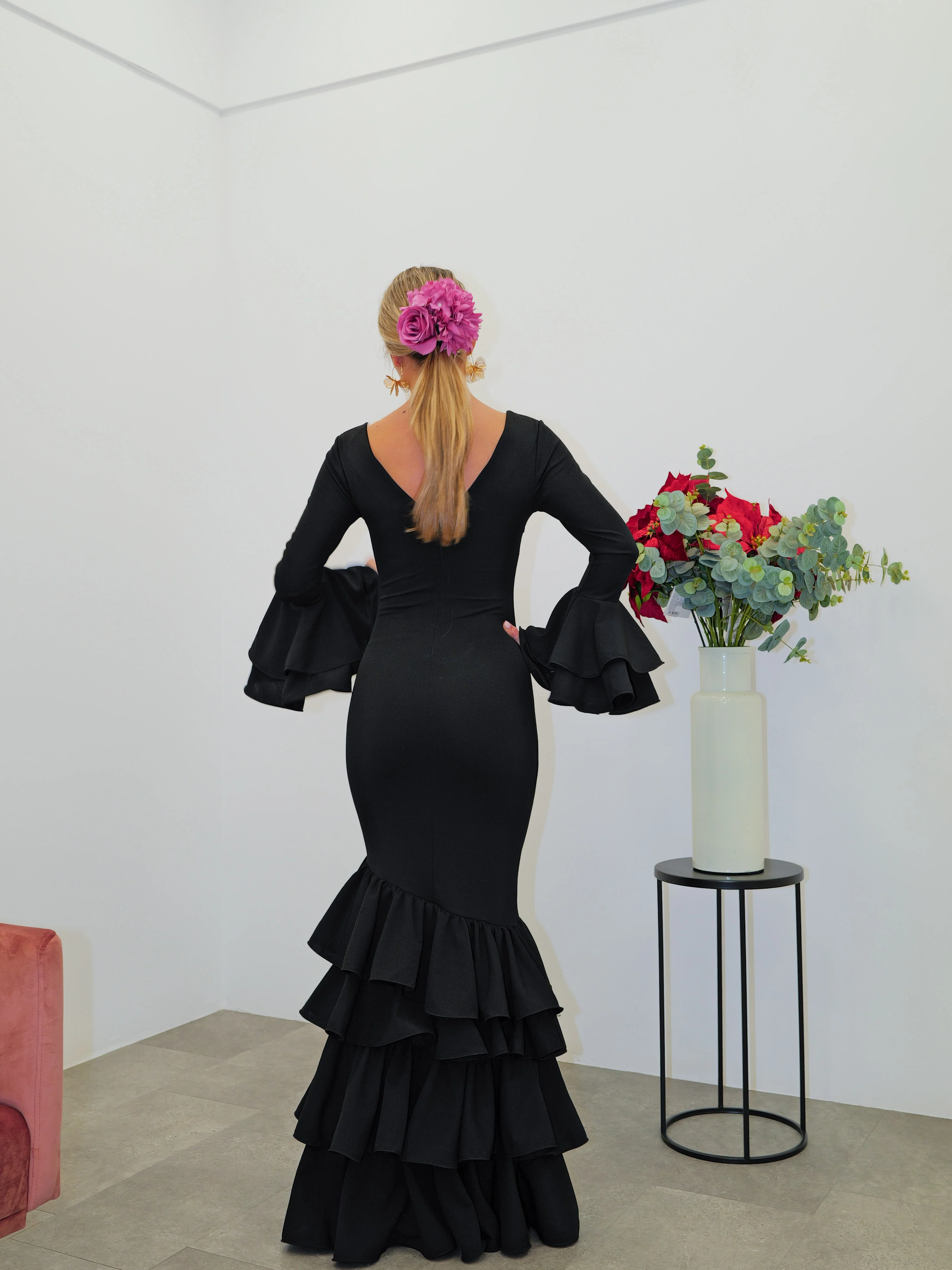 Traje flamenca asimetrico volantes negro - Image 4