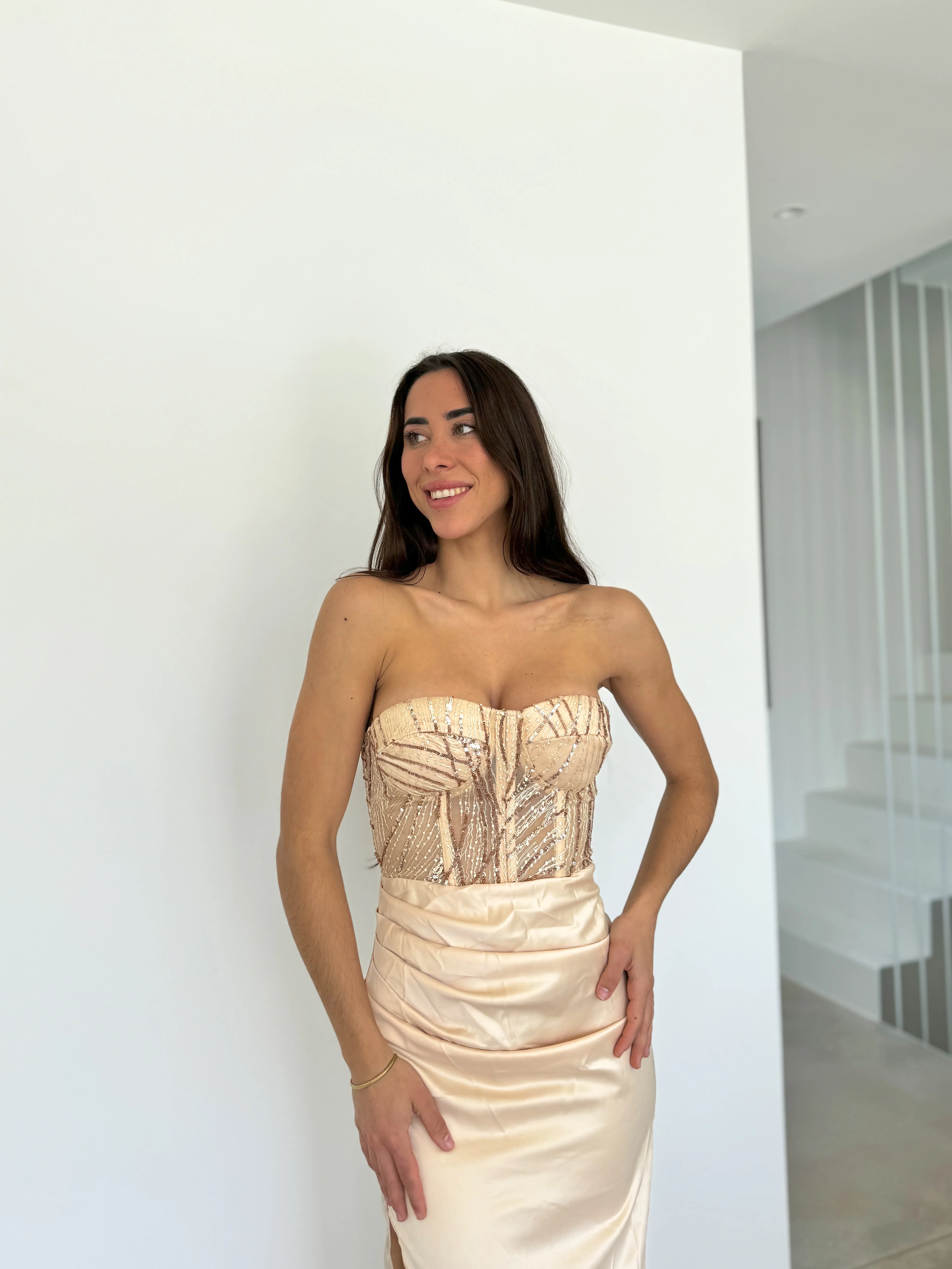Vestido corse brillo saten dorado - Image 5