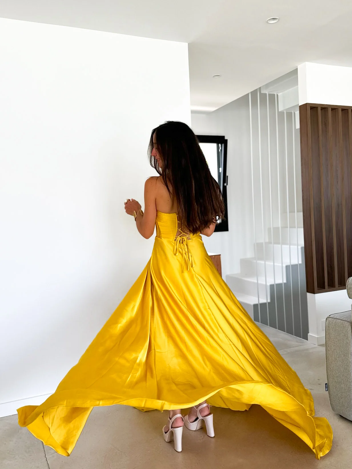 Vestido corse palabra amarillo - Image 4