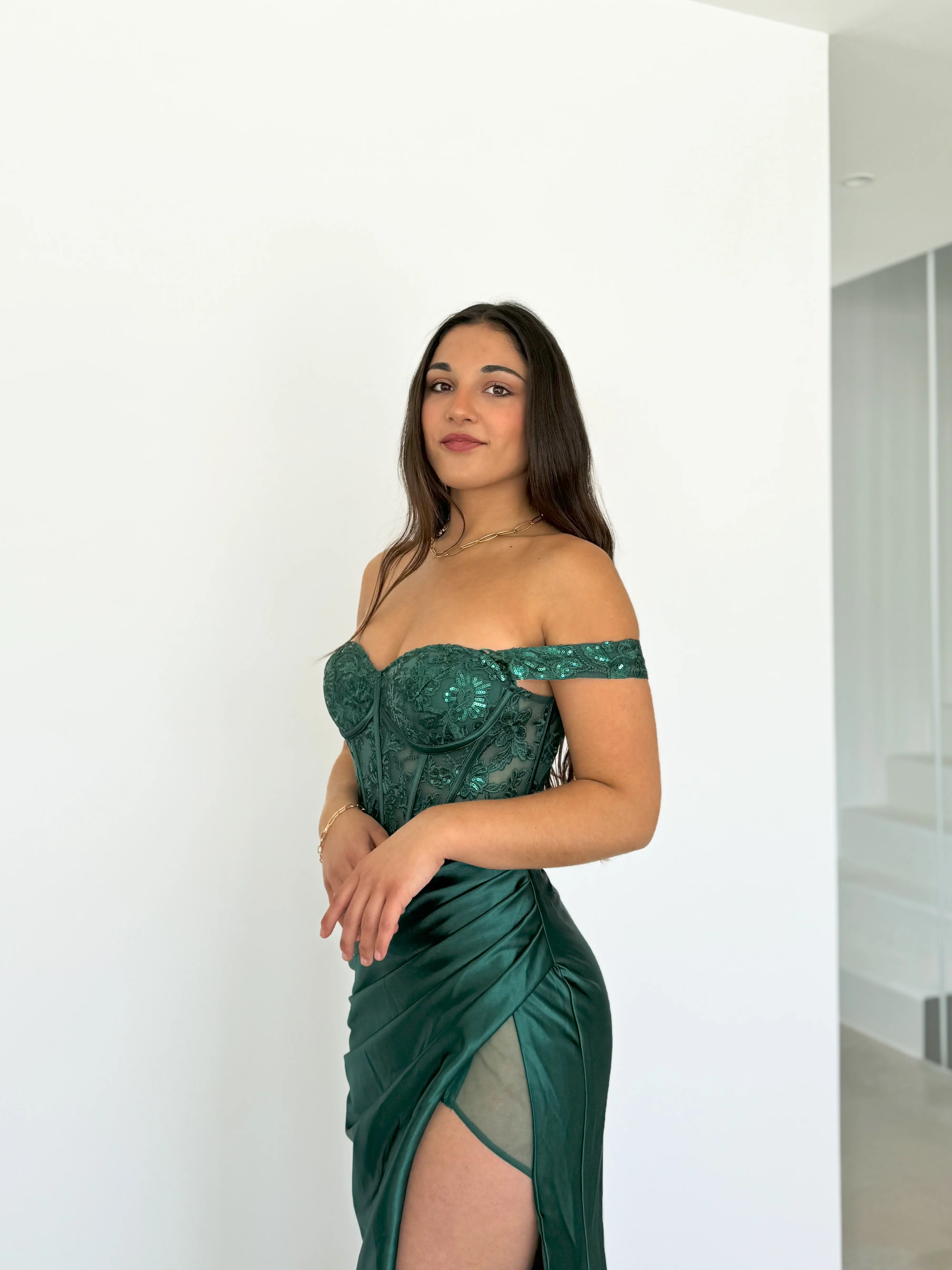 Vestido encaje manguitos satinado botella - Image 8