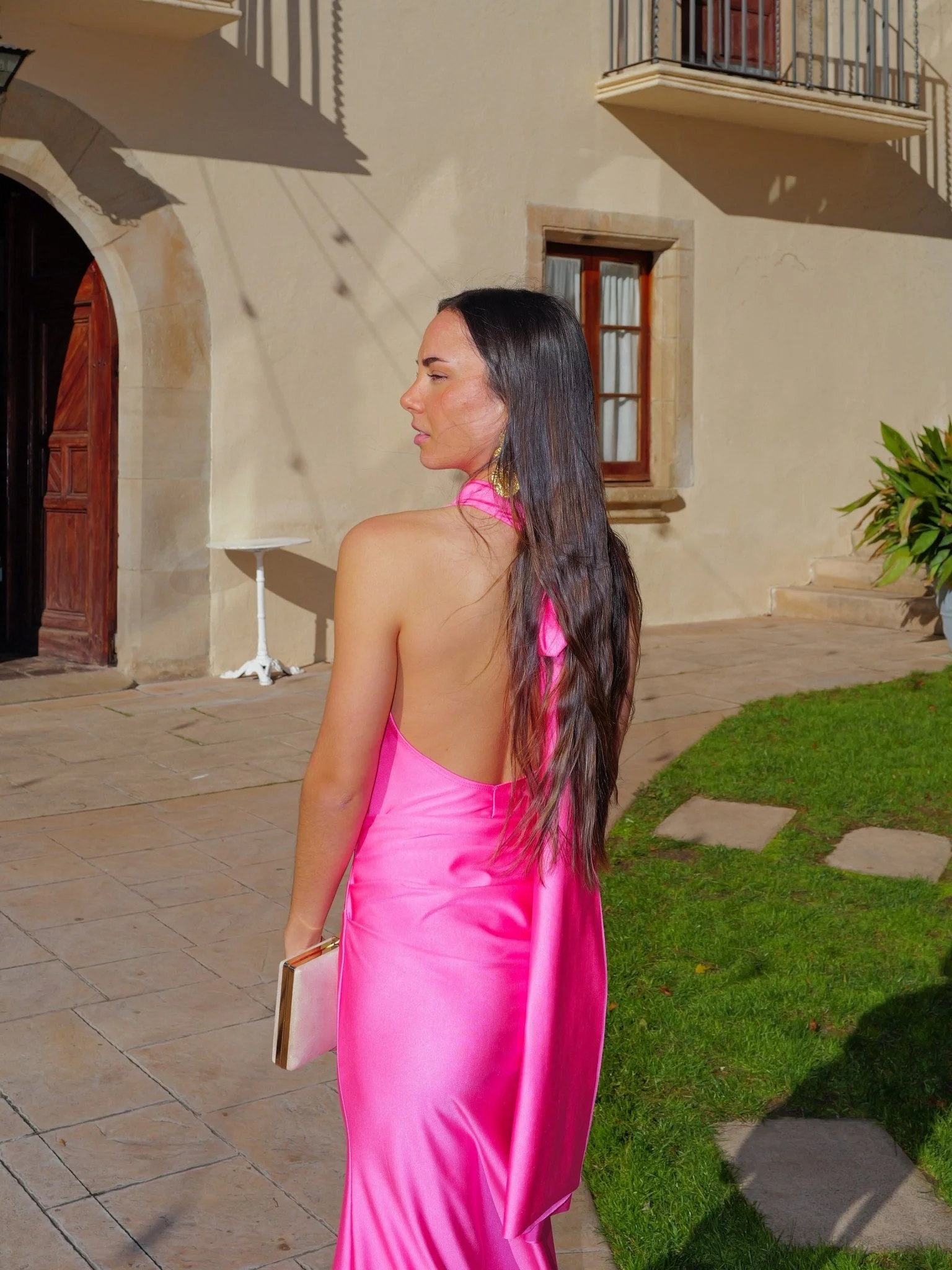 Vestido halter fruncido espalda fucsia - Image 11