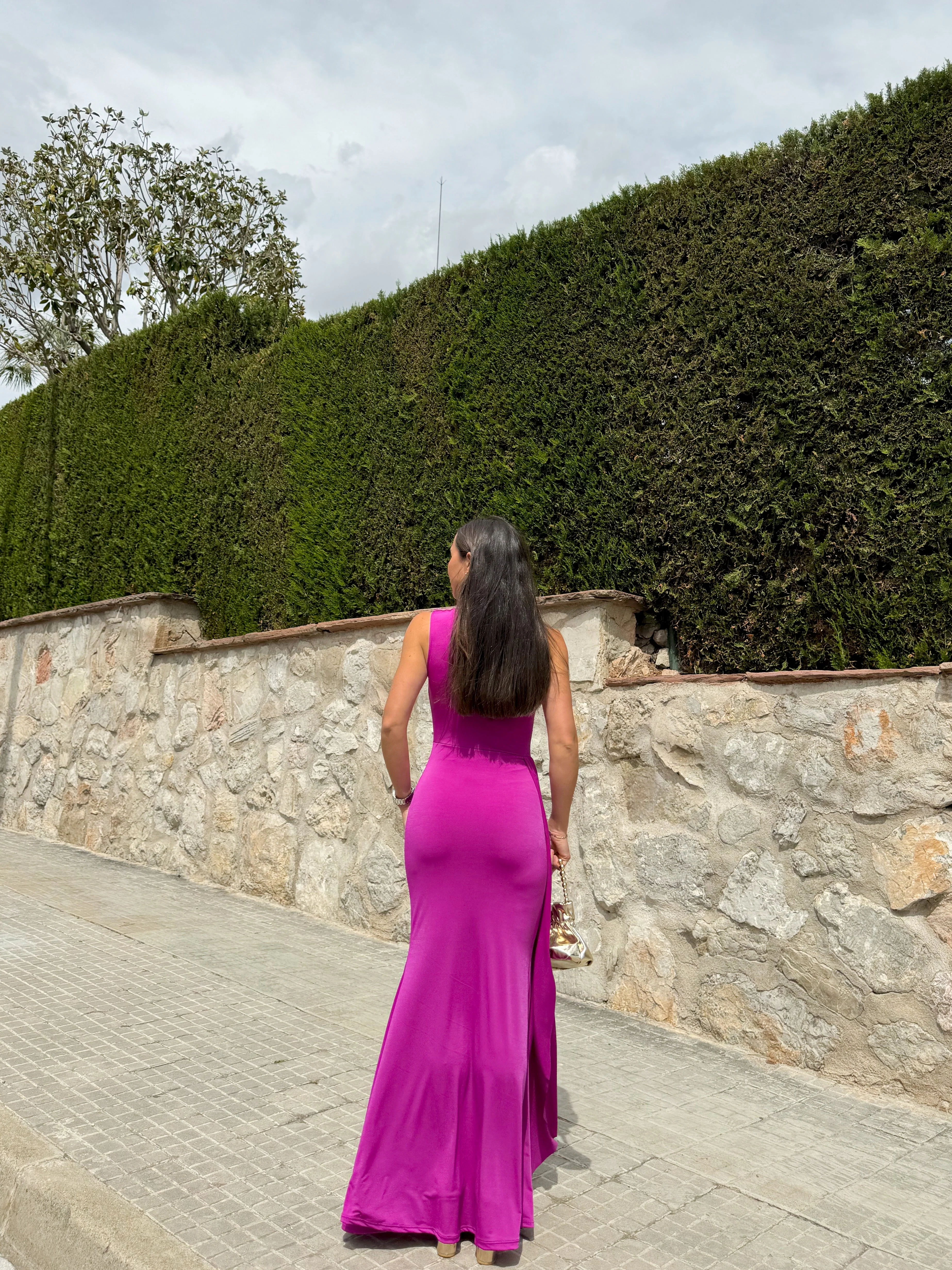 Vestido hombro cascada amarena - Image 8
