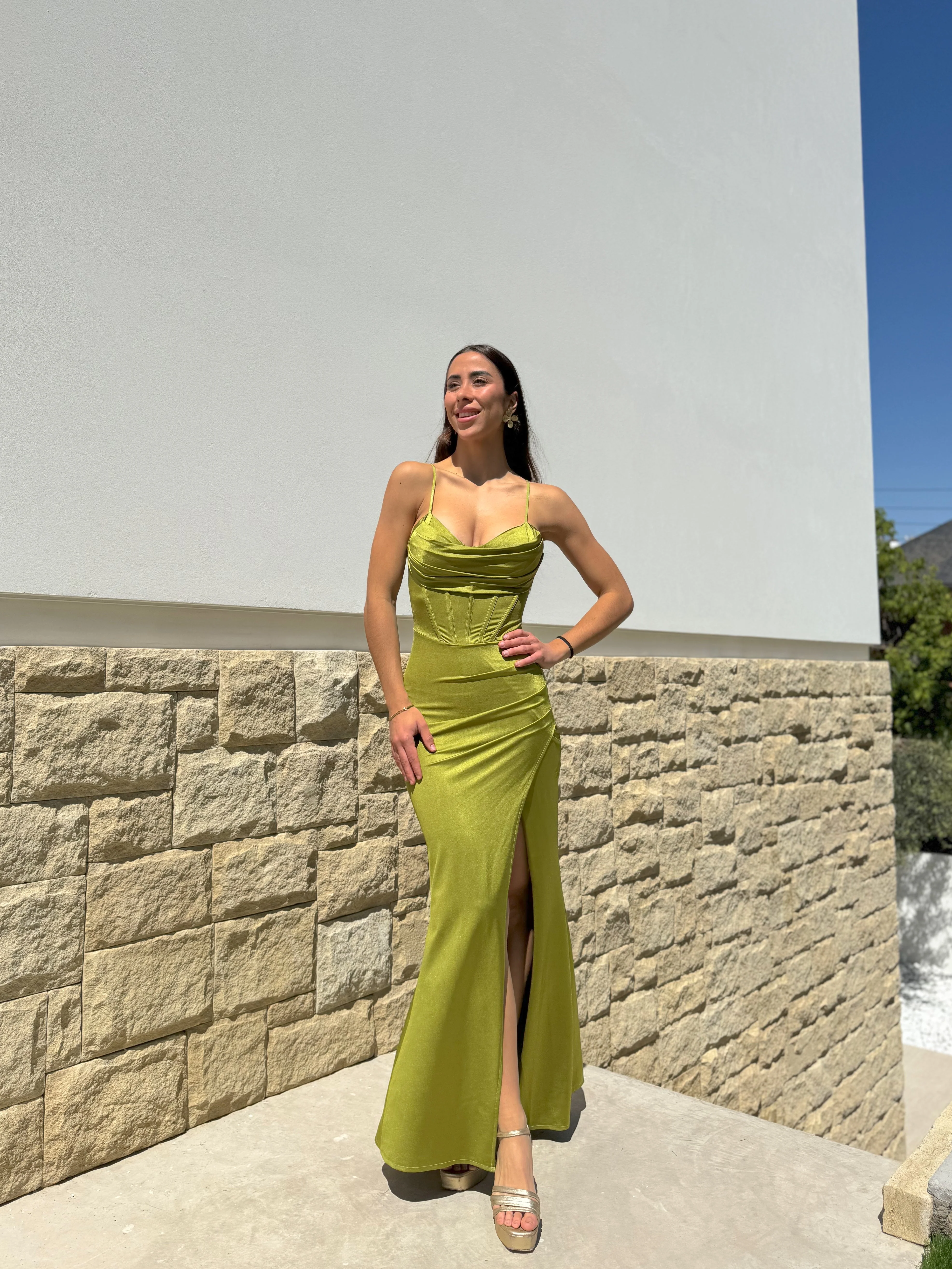 Vestido largo corse satinado oliva - Image 3