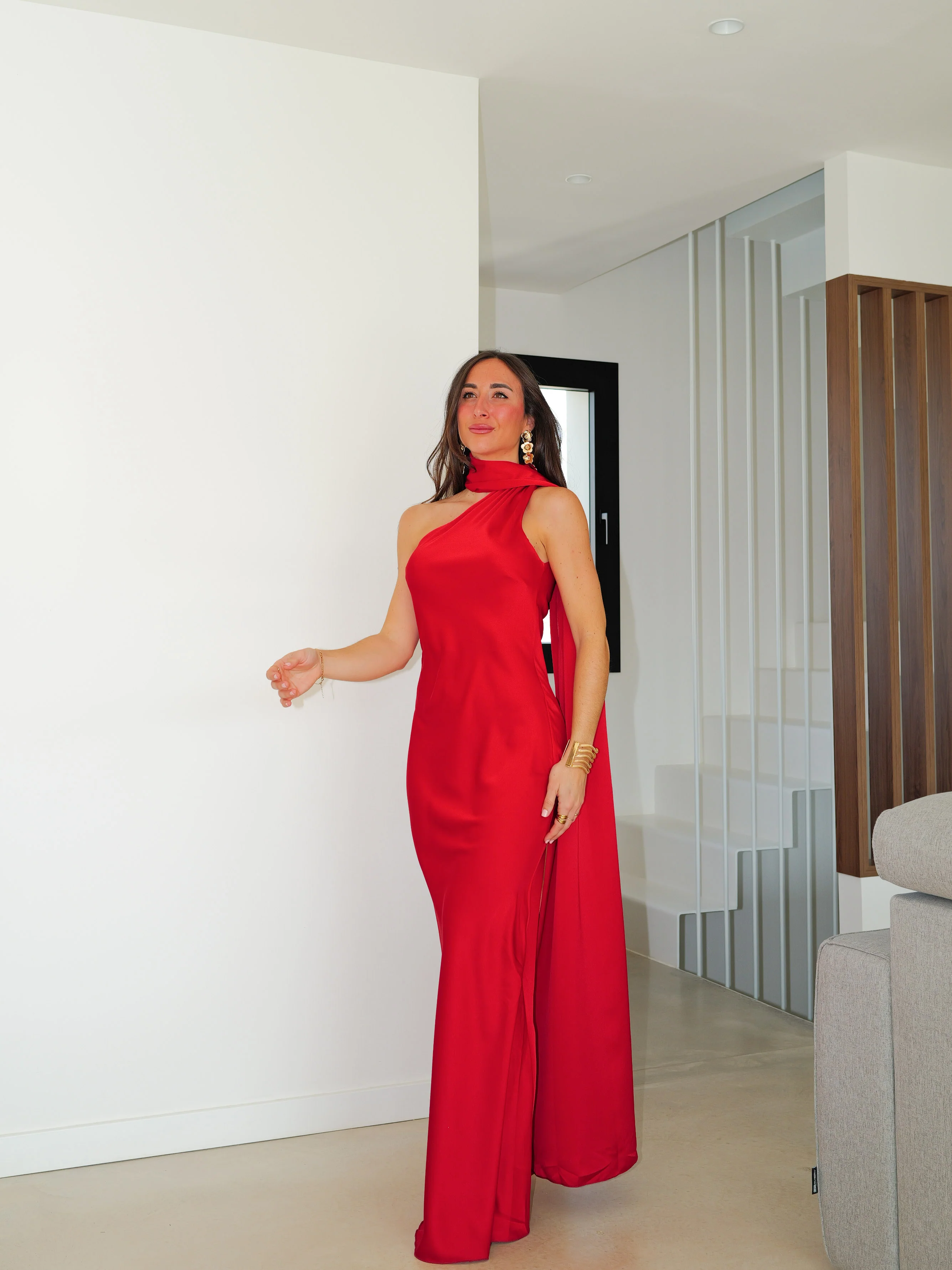 Vestido largo raso choker rojo - Image 7