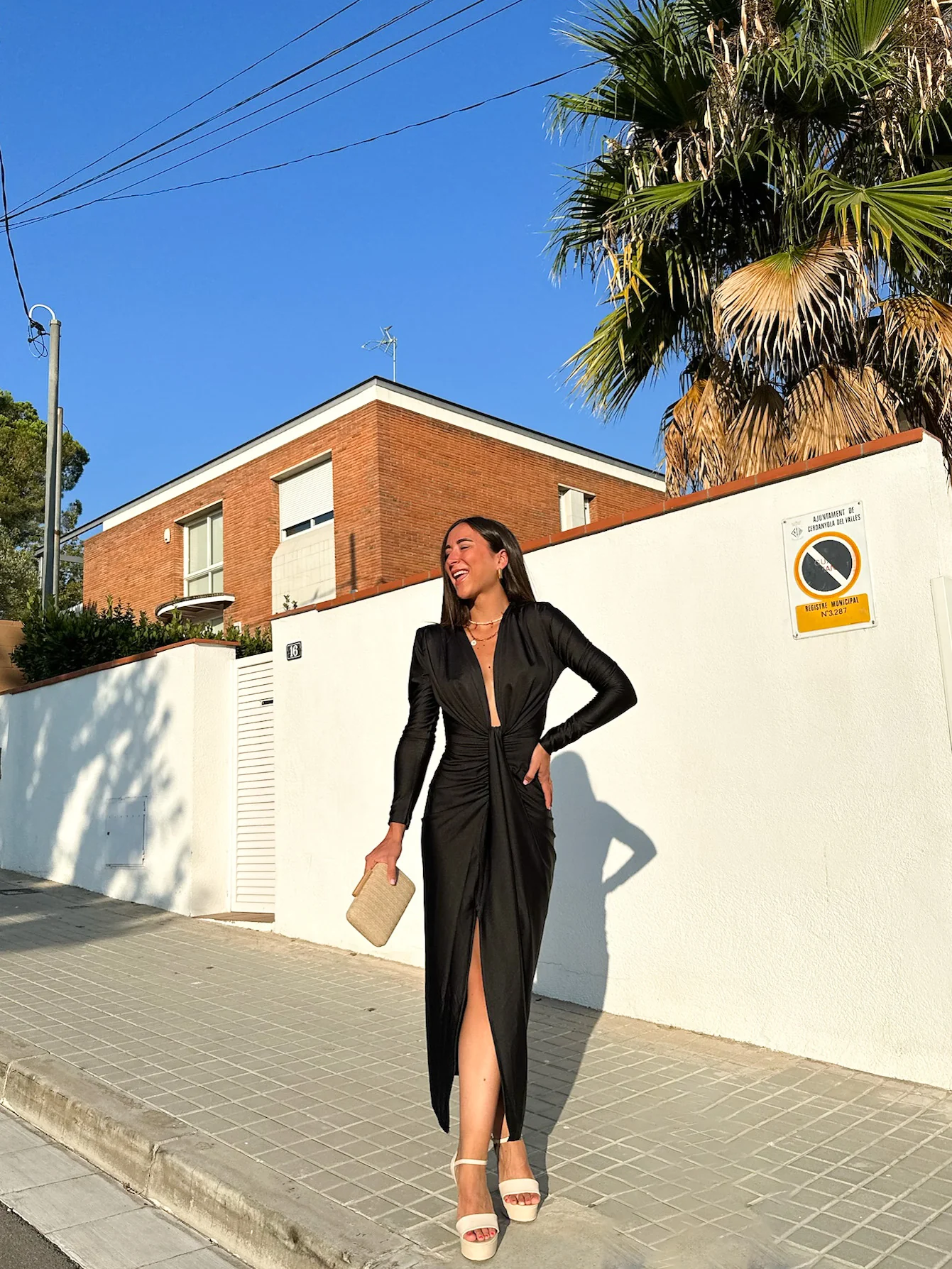 Vestido manga nudo negro - Image 4