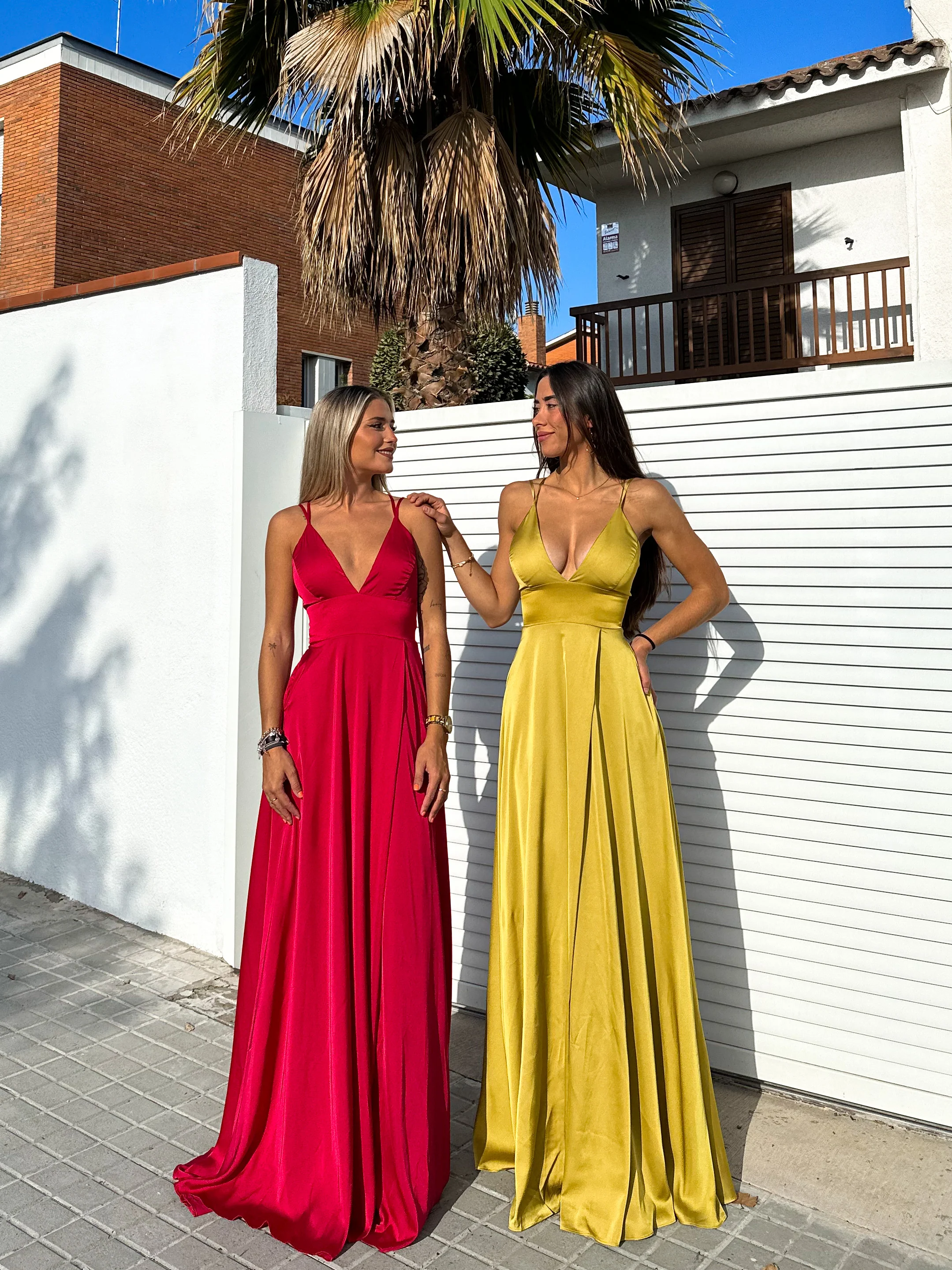 Vestido raso entrelazado vino - Image 9