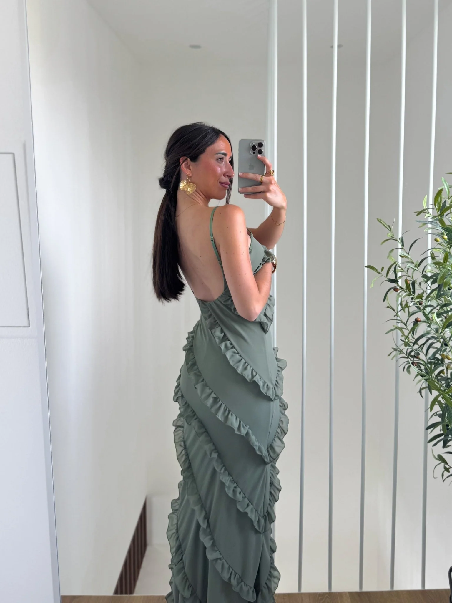 Vestido volantes crepe caqui - Image 8